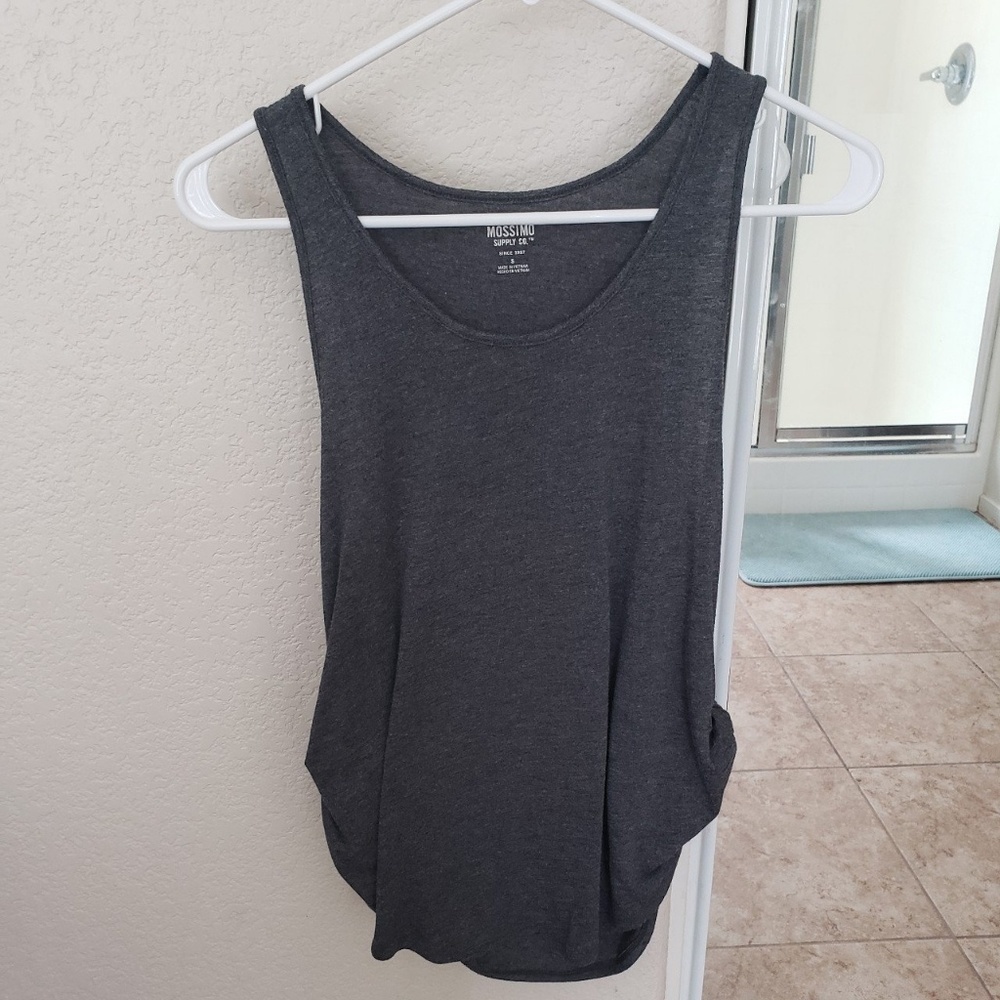 Tank top.